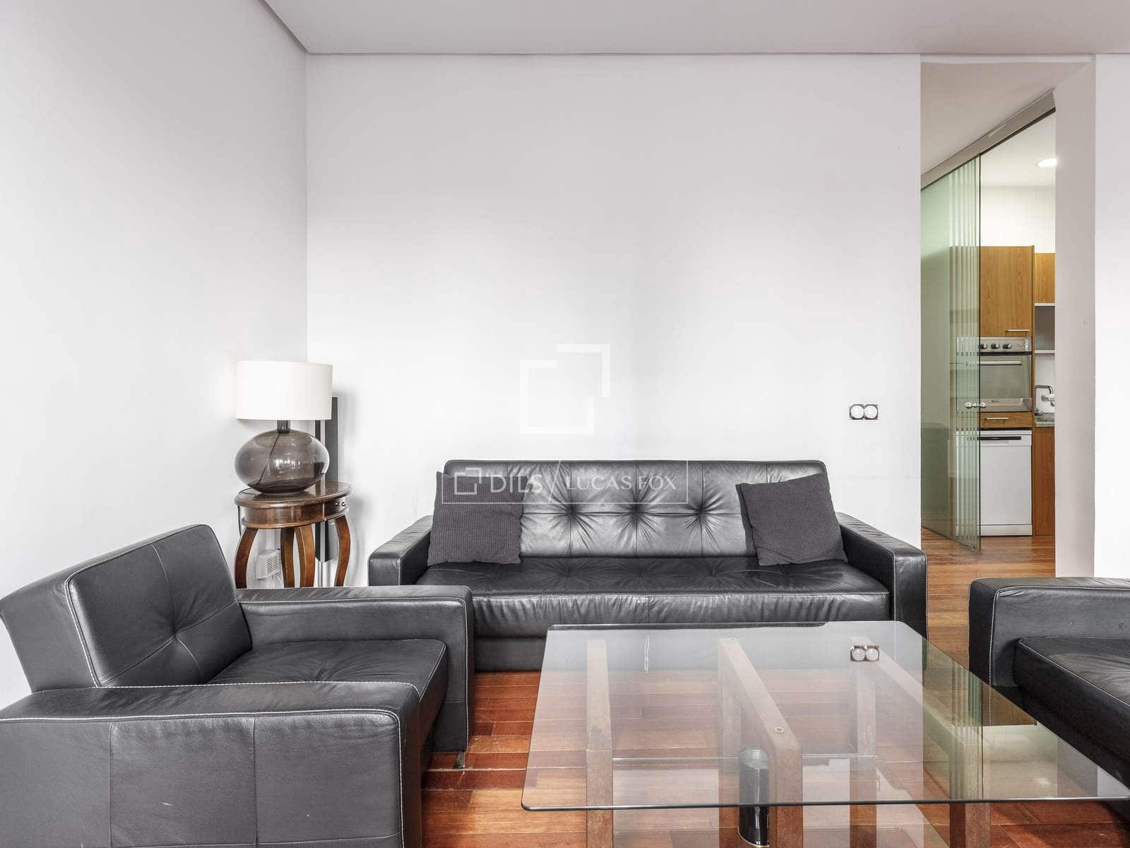 3 quarto Apartamento para arrendar em Madrid cidade - 2 700 € (Ref: 9938982)