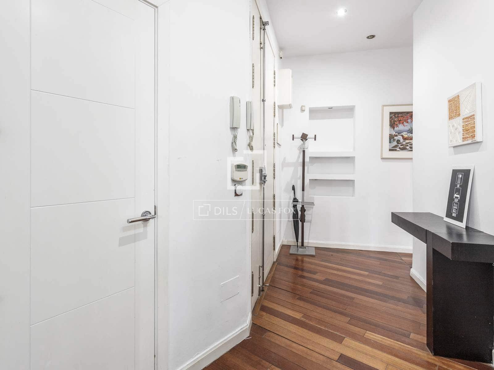 3 quarto Apartamento para arrendar em Madrid cidade - 2 700 € (Ref: 9938982)