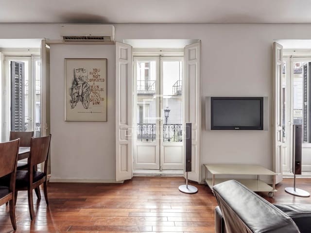 3 soveværelse Lejlighed til leje i Madrid by - € 2.700 (Ref: 9938982)