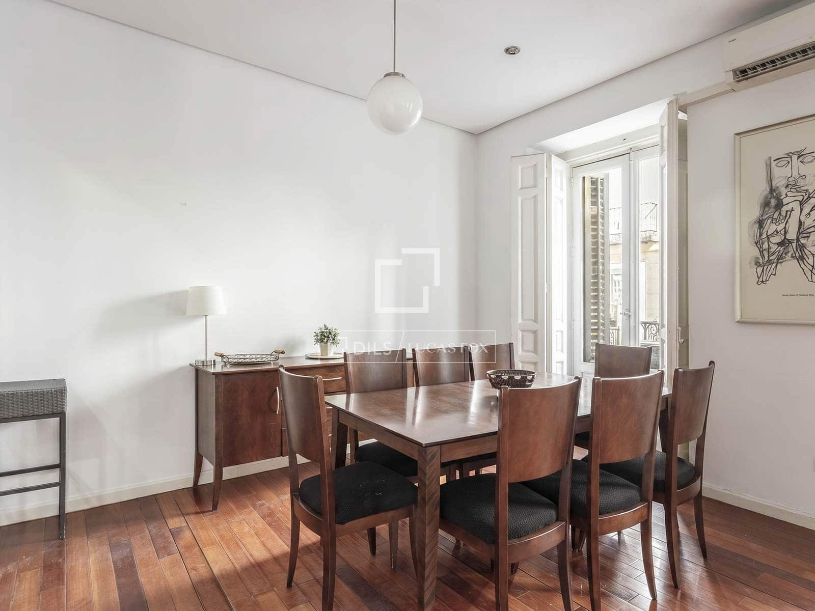 3 quarto Apartamento para arrendar em Madrid cidade - 2 700 € (Ref: 9938982)