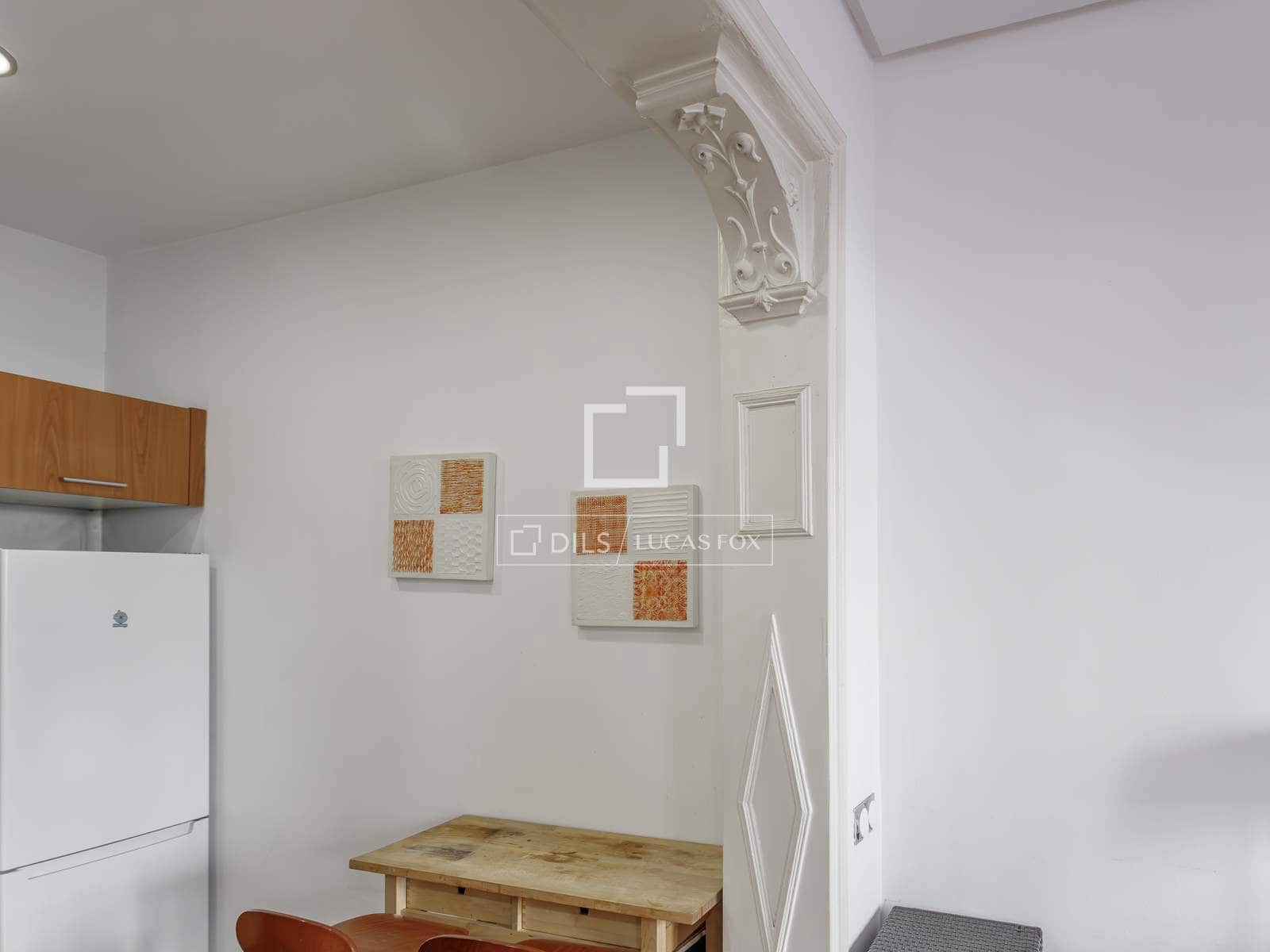 3 quarto Apartamento para arrendar em Madrid cidade - 2 700 € (Ref: 9938982)