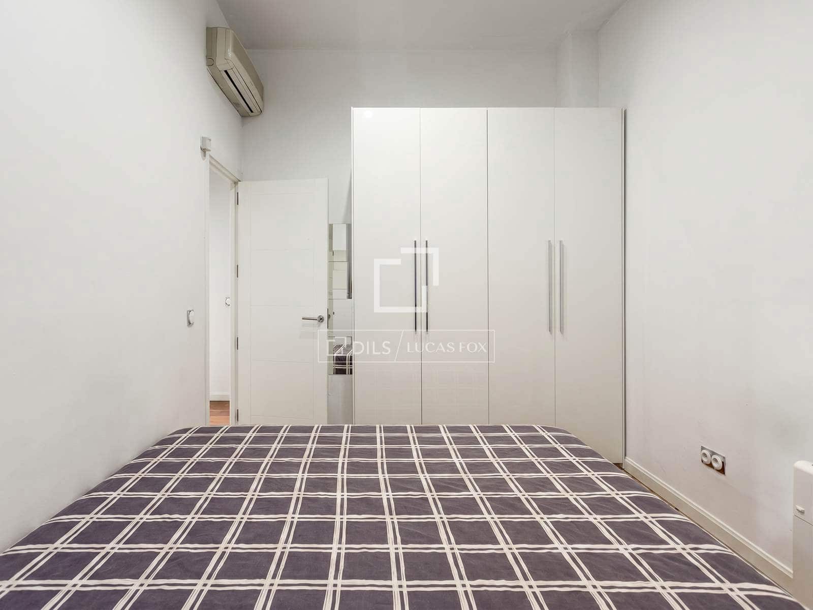 3 quarto Apartamento para arrendar em Madrid cidade - 2 700 € (Ref: 9938982)