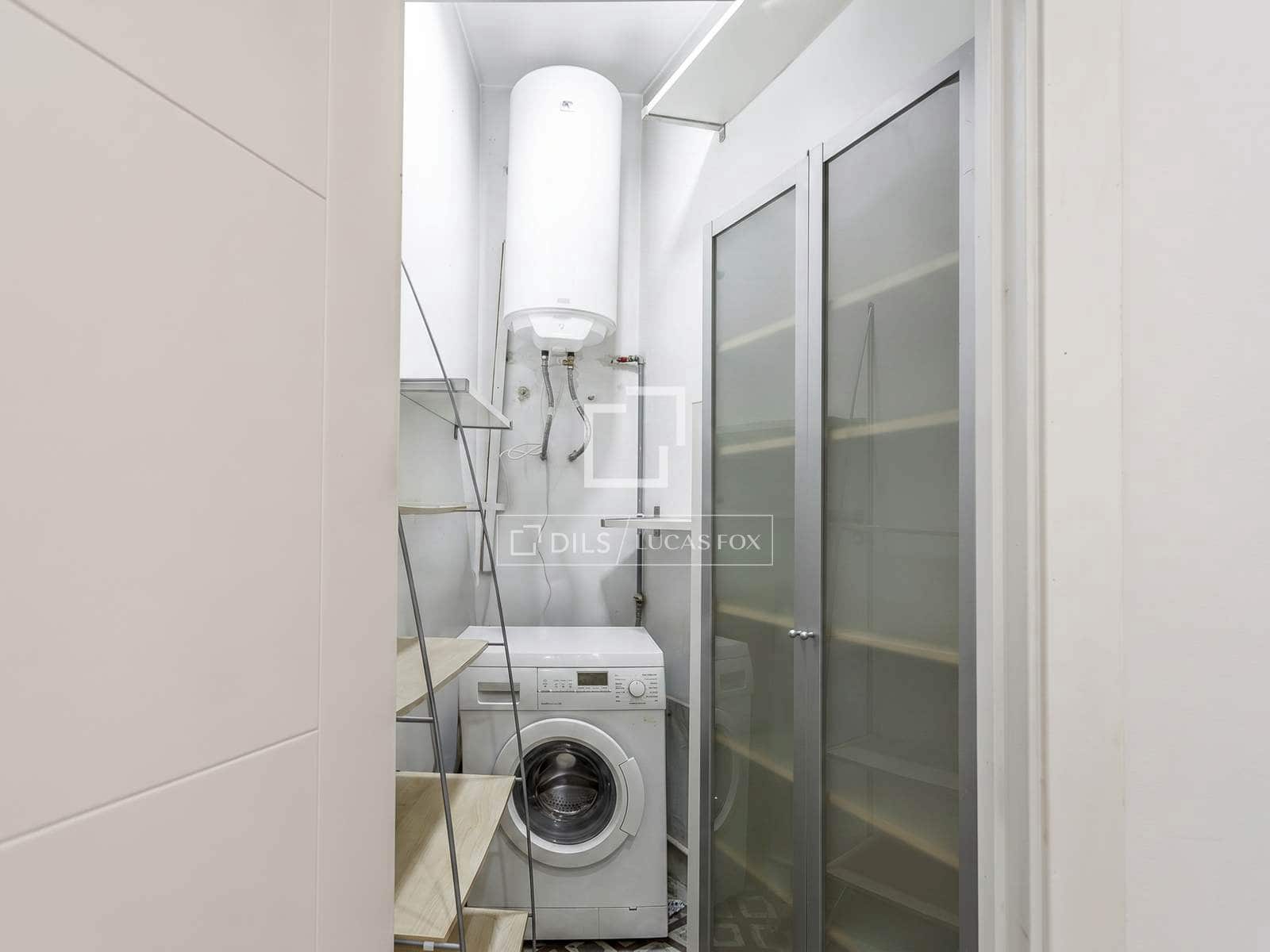 3 quarto Apartamento para arrendar em Madrid cidade - 2 700 € (Ref: 9938982)