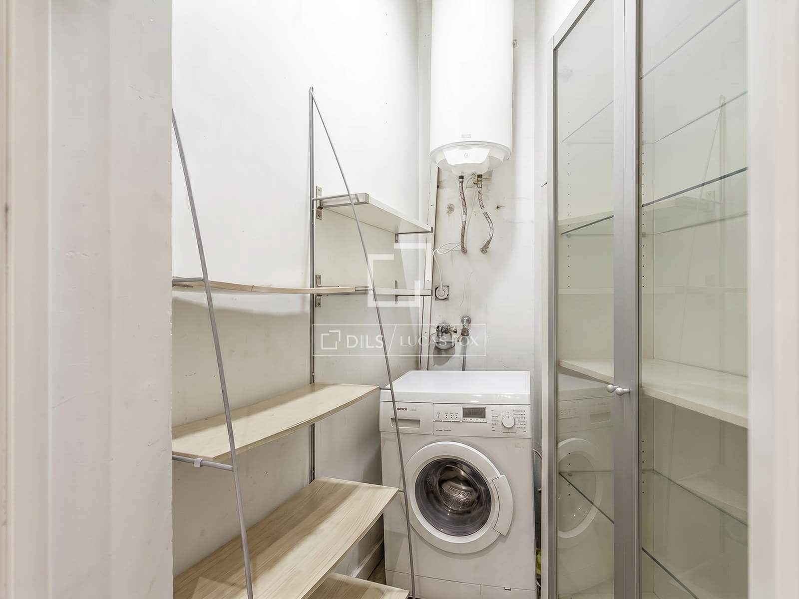 3 quarto Apartamento para arrendar em Madrid cidade - 2 700 € (Ref: 9938982)