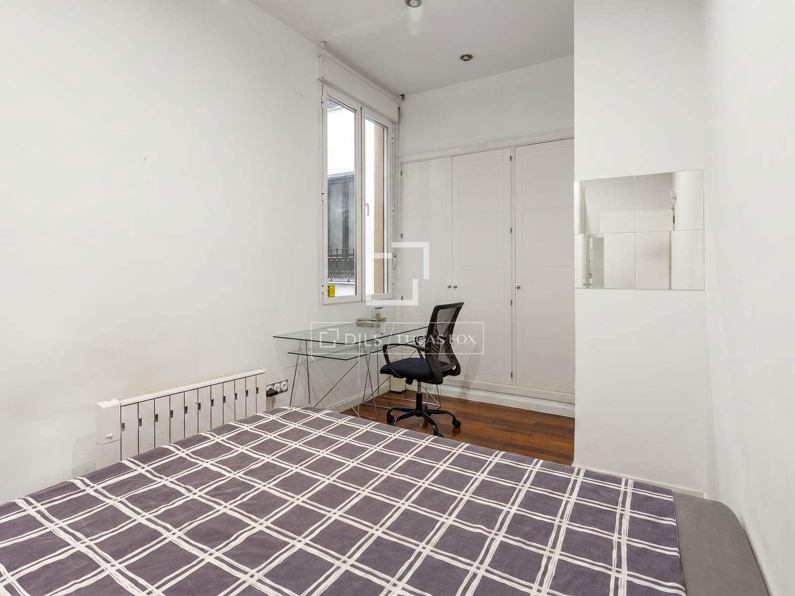 3 quarto Apartamento para arrendar em Madrid cidade - 2 700 € (Ref: 9938982)