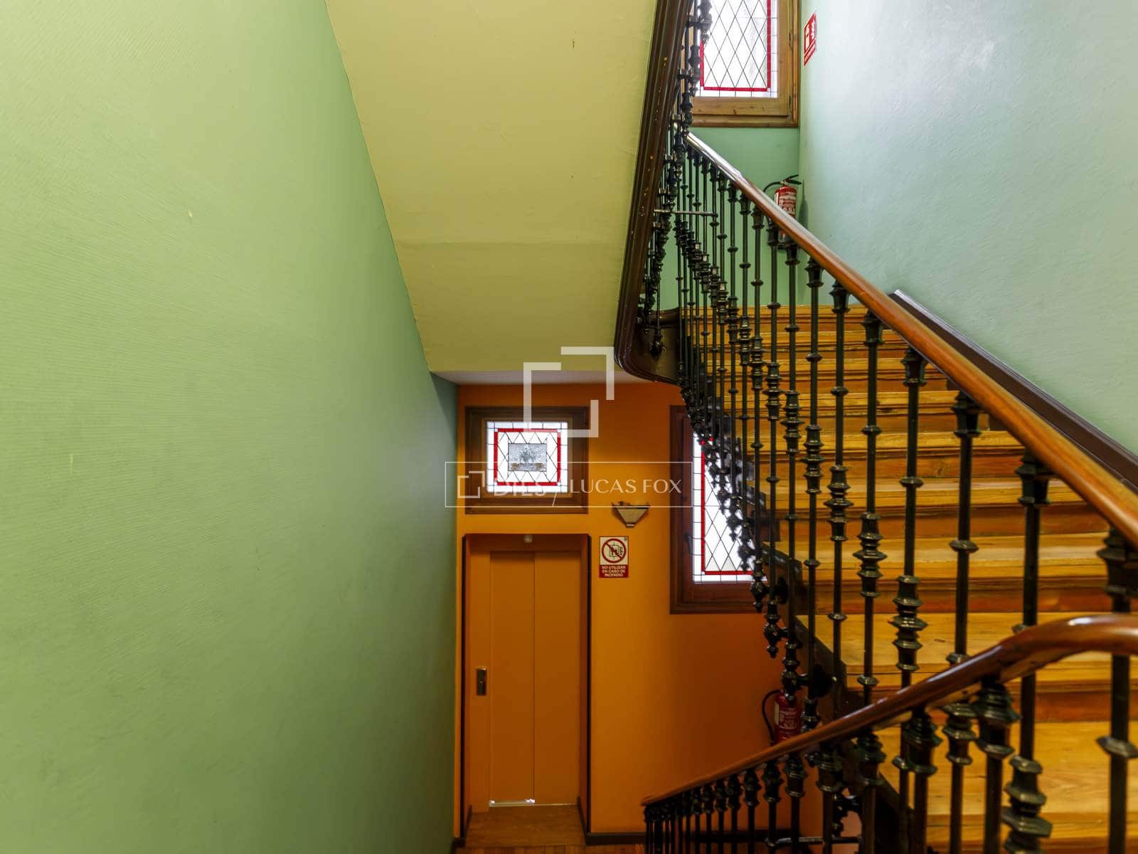 3 quarto Apartamento para arrendar em Madrid cidade - 2 700 € (Ref: 9938982)