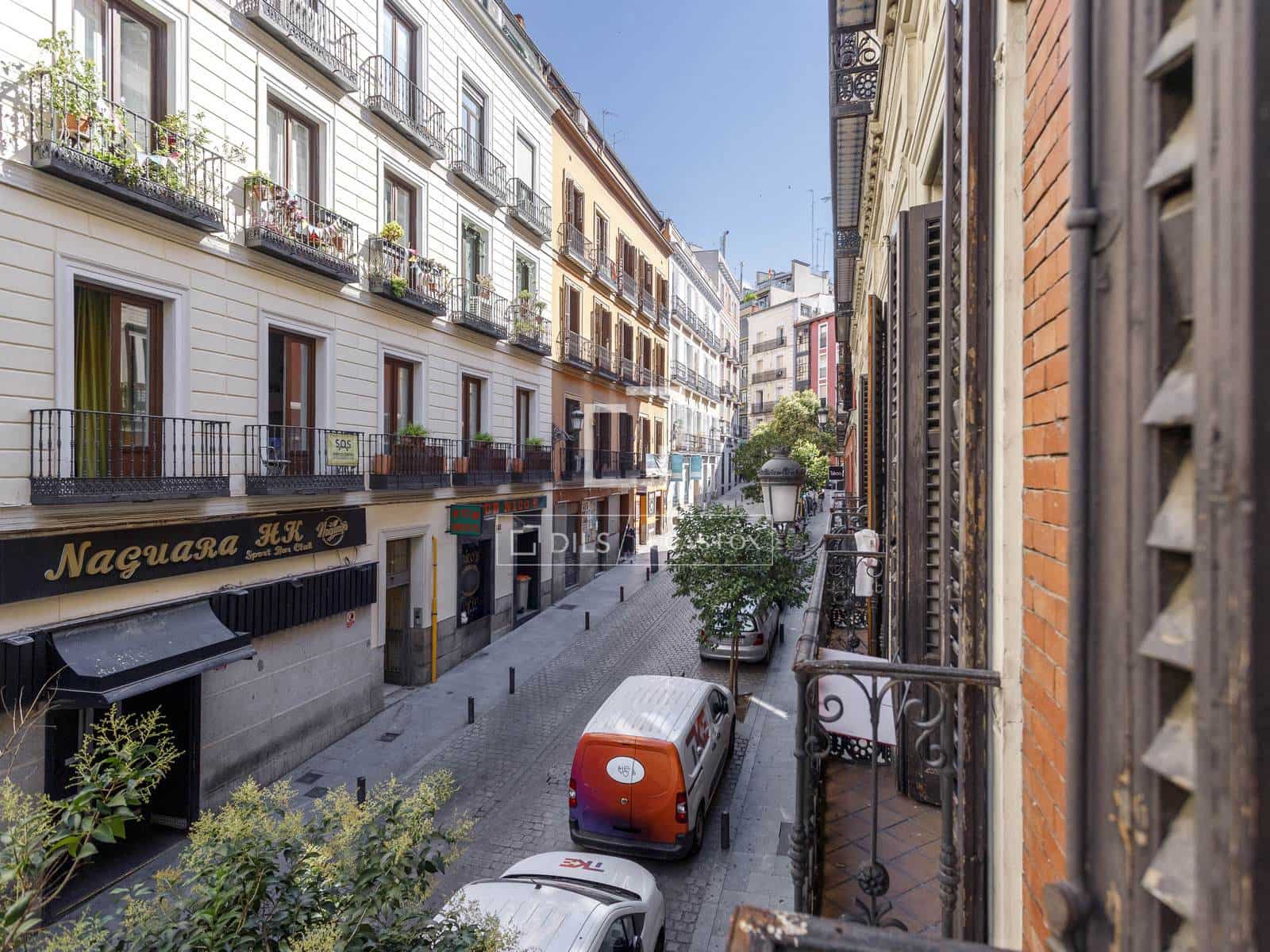 3 quarto Apartamento para arrendar em Madrid cidade - 2 700 € (Ref: 9938982)