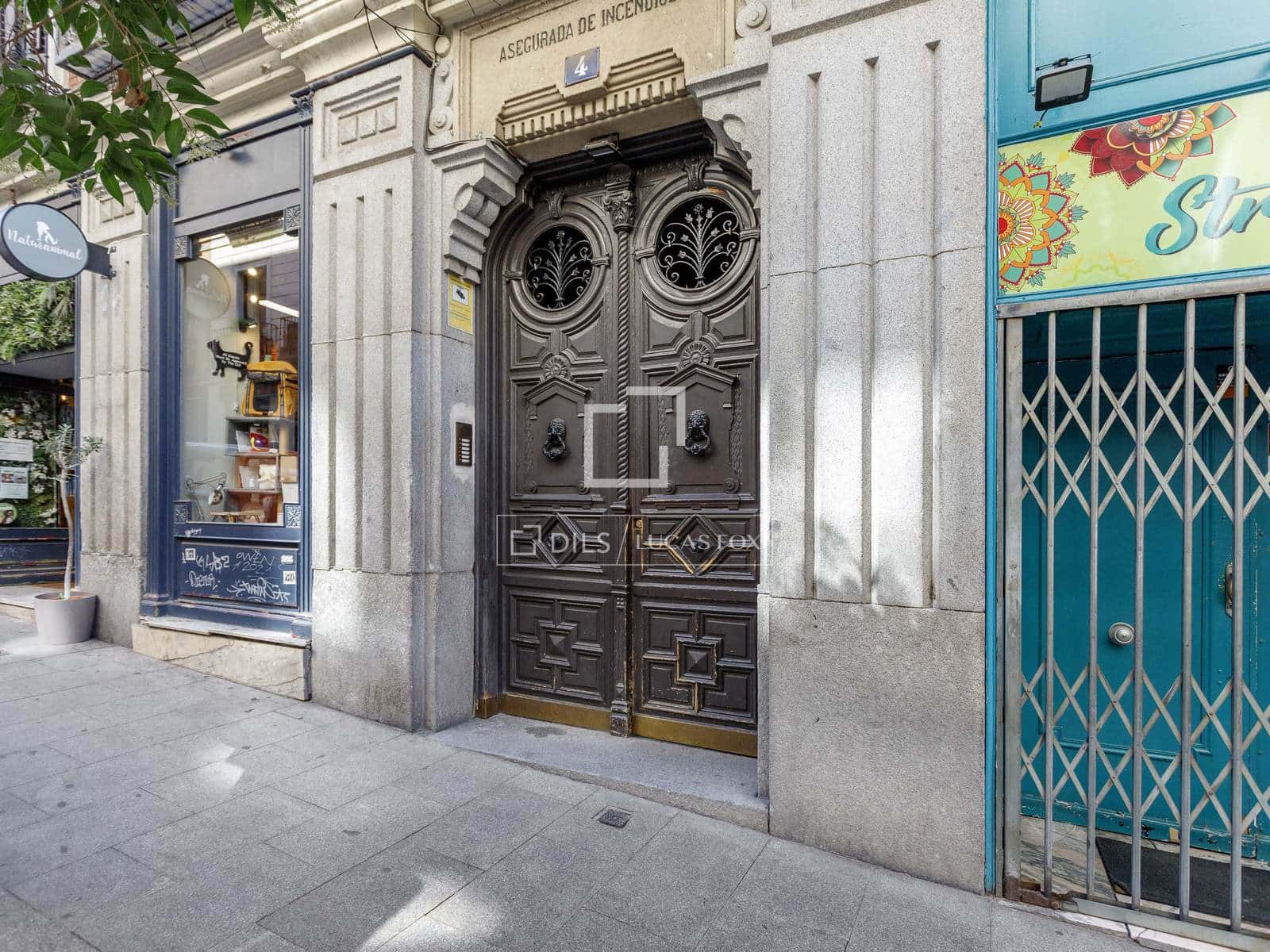 3 quarto Apartamento para arrendar em Madrid cidade - 2 700 € (Ref: 9938982)
