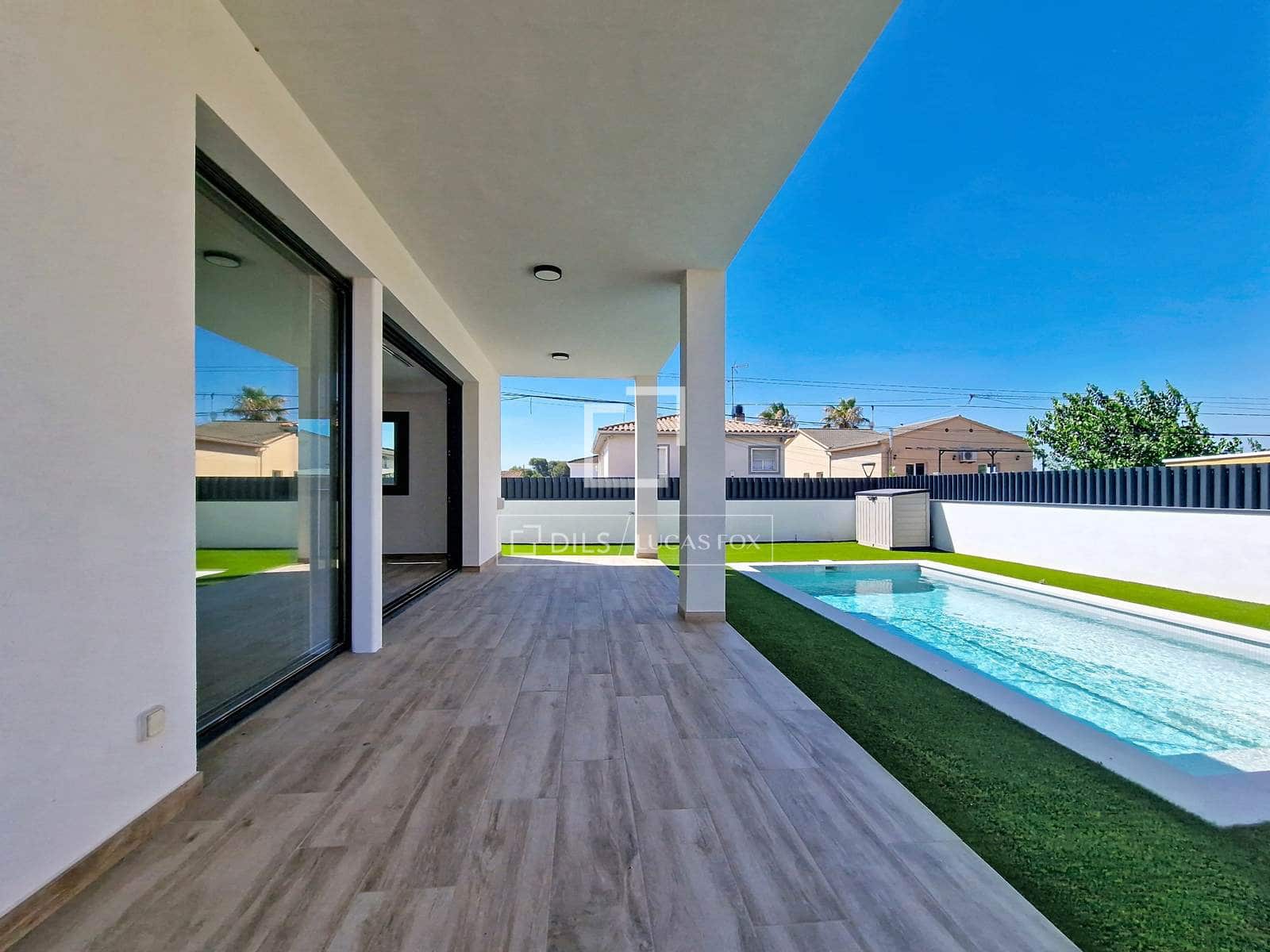 4 soveværelse Villa til salg i El Vendrell med swimmingpool - € 630.000 (Ref: 9938983)