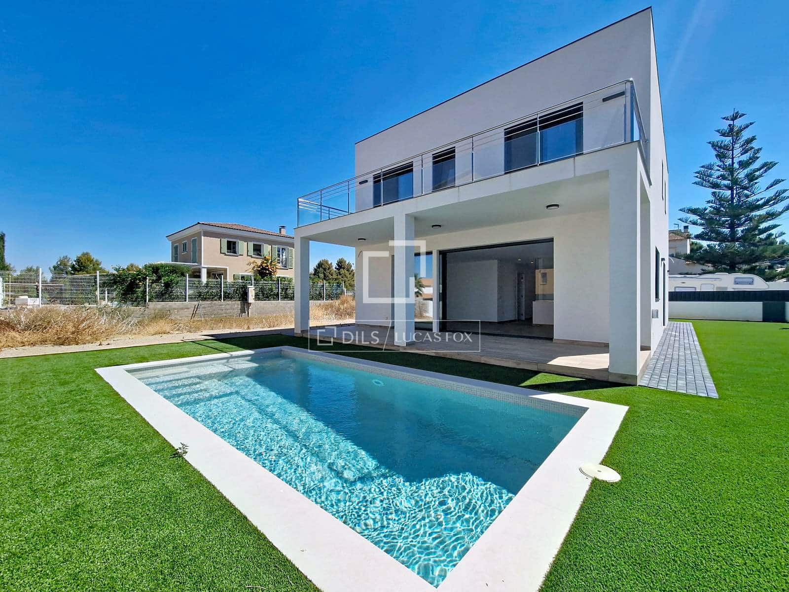 4 soveværelse Villa til salg i El Vendrell med swimmingpool - € 630.000 (Ref: 9938983)