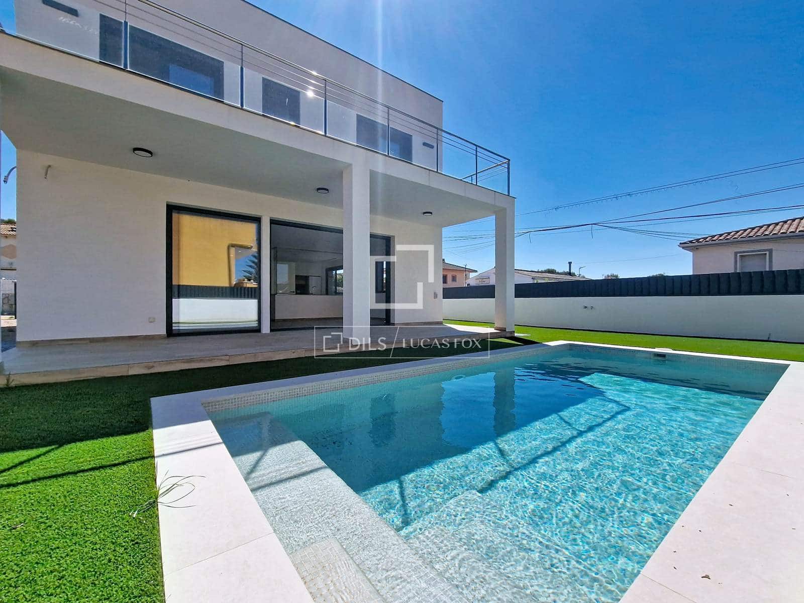 4 soveværelse Villa til salg i El Vendrell med swimmingpool - € 630.000 (Ref: 9938983)