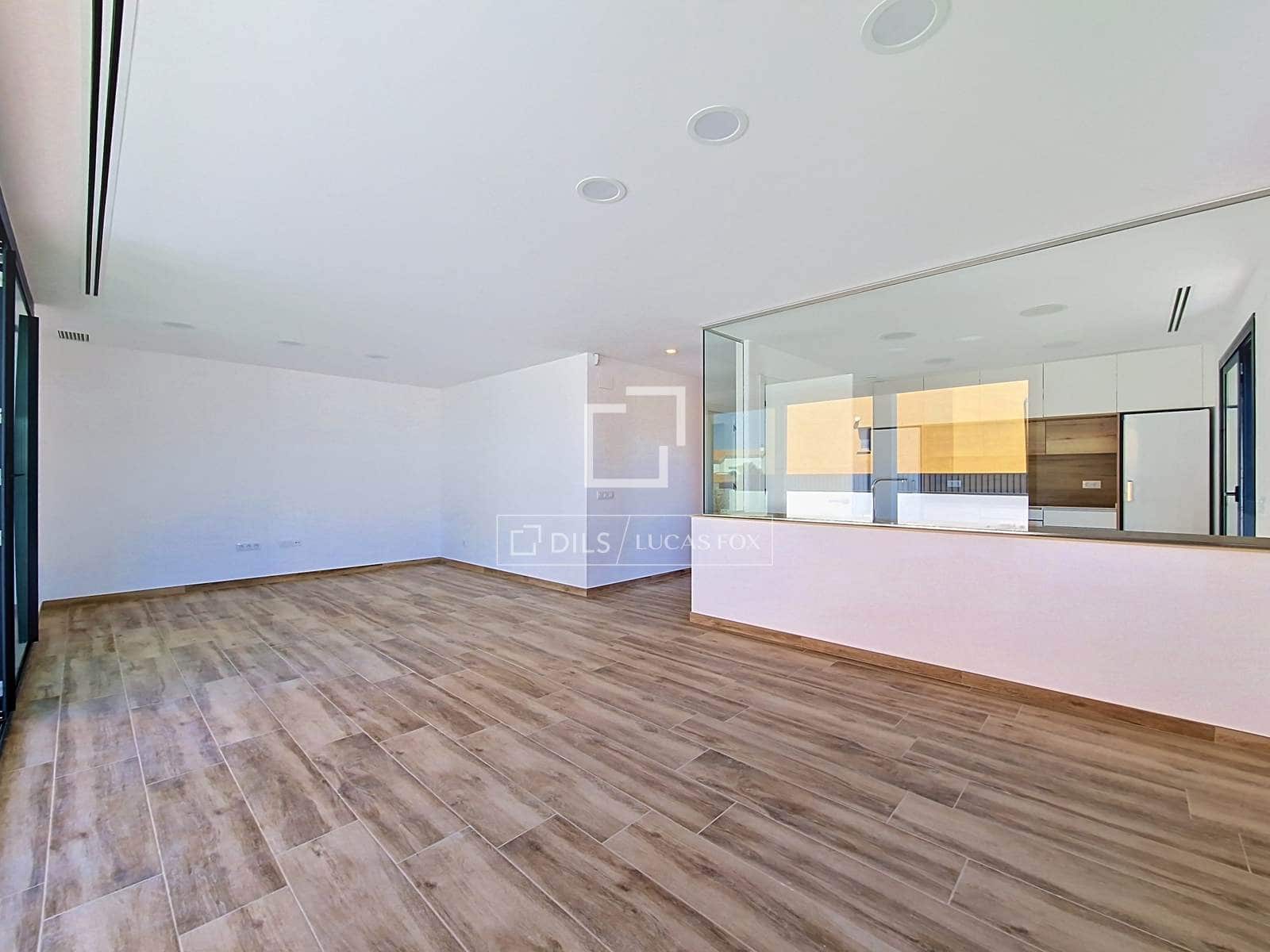 4 soveværelse Villa til salg i El Vendrell med swimmingpool - € 630.000 (Ref: 9938983)