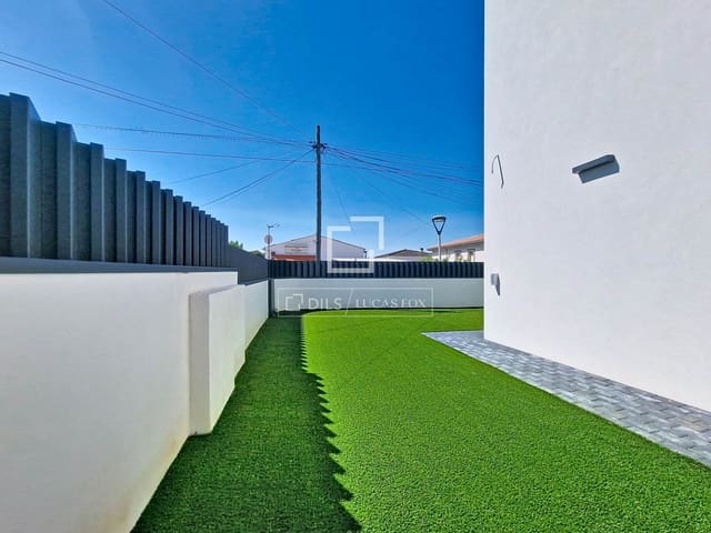 4 soveværelse Villa til salg i El Vendrell med swimmingpool - € 630.000 (Ref: 9938983)