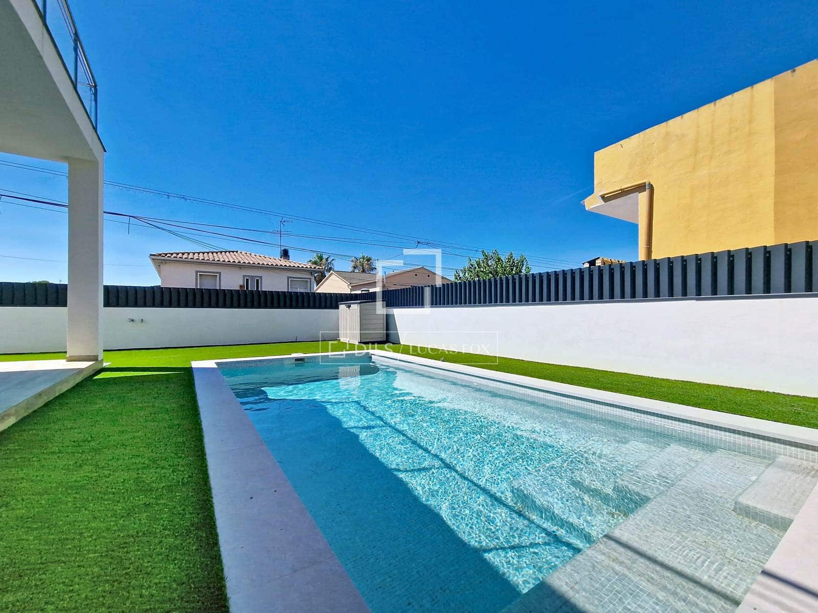 4 soveværelse Villa til salg i El Vendrell med swimmingpool - € 630.000 (Ref: 9938983)