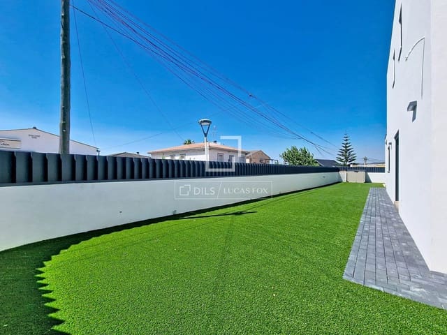 4 soveværelse Villa til salg i El Vendrell med swimmingpool - € 630.000 (Ref: 9938983)