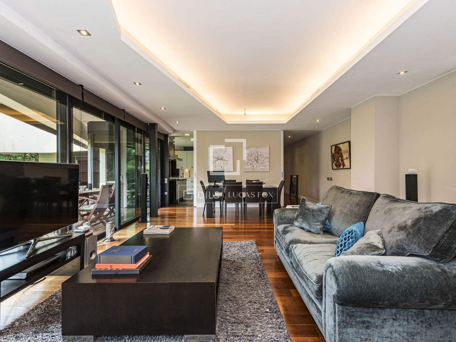 5 Zimmer Villa zu verkaufen in Matadepera mit Pool Garage - 1.250.000 € (Ref: 9939106)