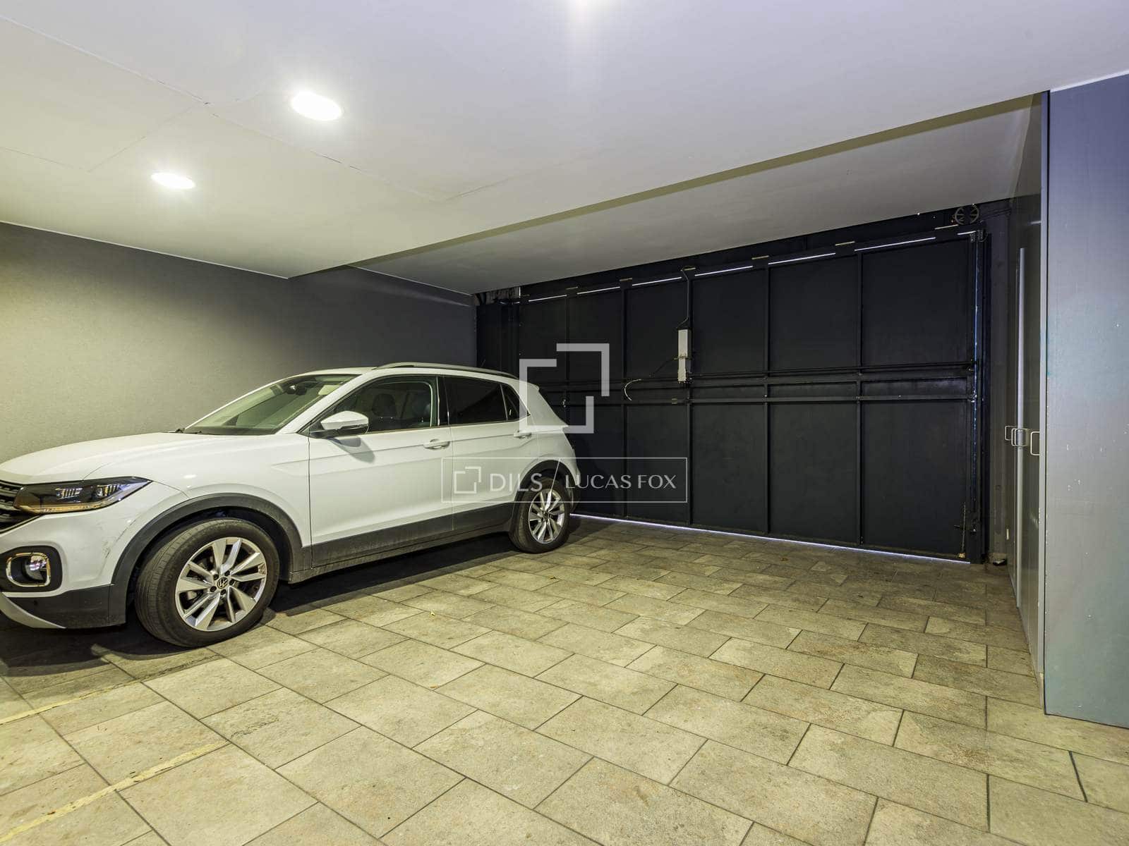 5 Zimmer Villa zu verkaufen in Matadepera mit Pool Garage - 1.250.000 € (Ref: 9939106)