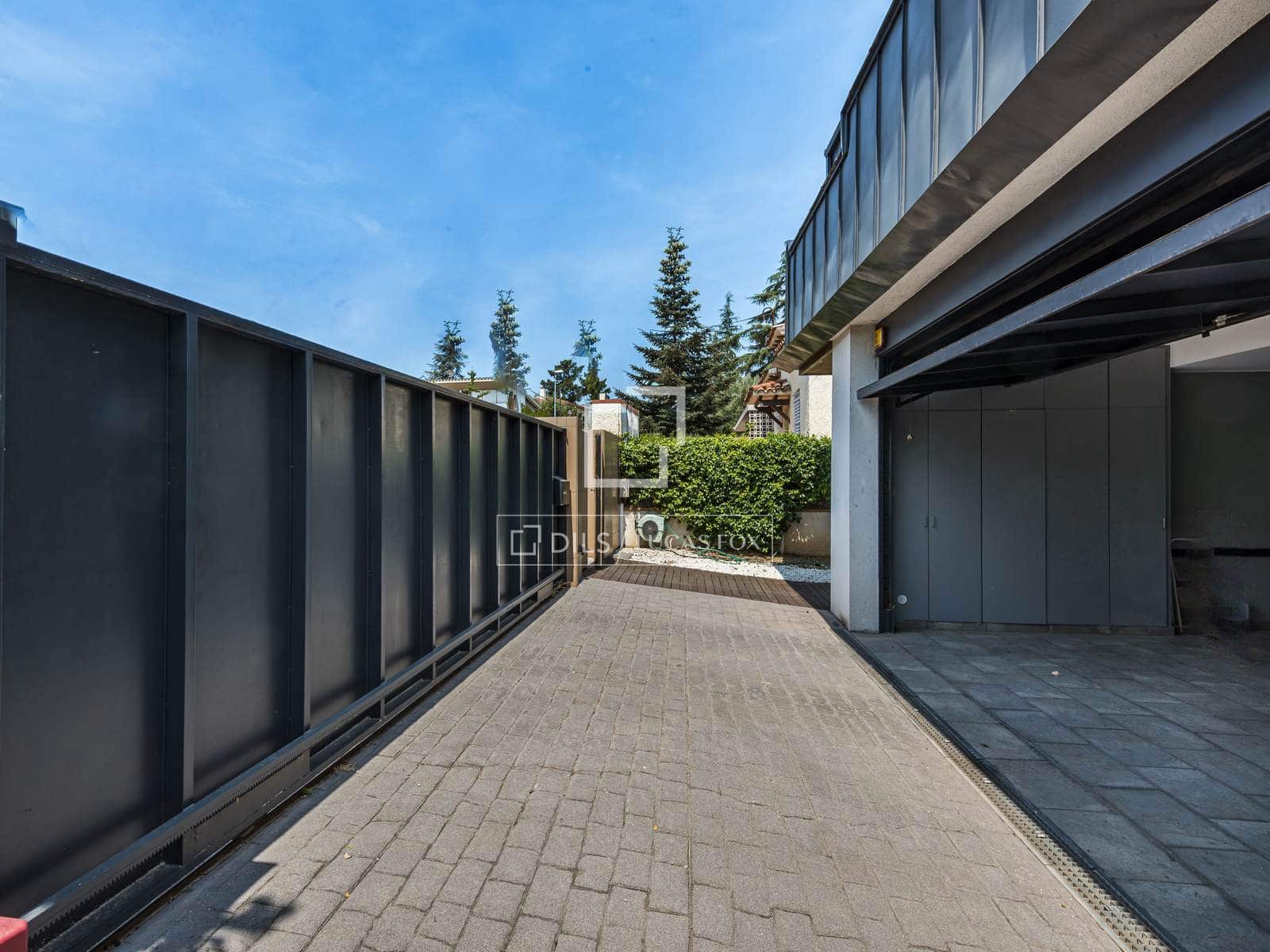 5 Zimmer Villa zu verkaufen in Matadepera mit Pool Garage - 1.250.000 € (Ref: 9939106)