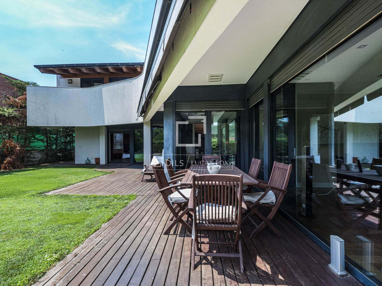 5 Zimmer Villa zu verkaufen in Matadepera mit Pool Garage - 1.250.000 € (Ref: 9939106)