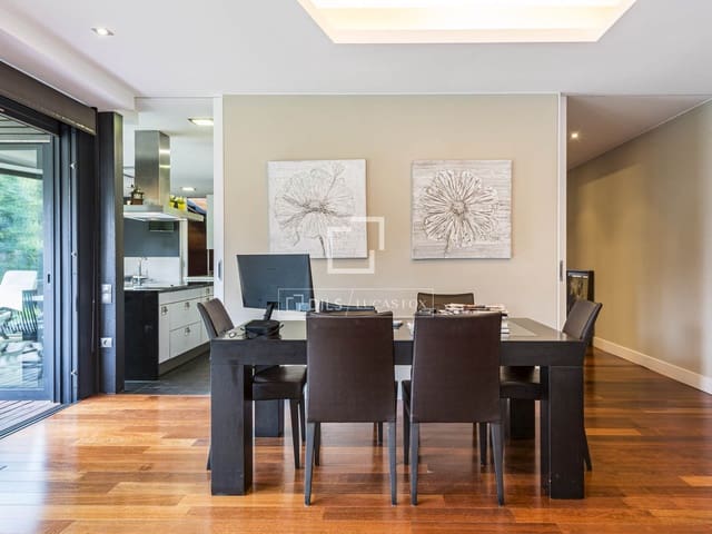 5 Zimmer Villa zu verkaufen in Matadepera mit Pool Garage - 1.250.000 € (Ref: 9939106)