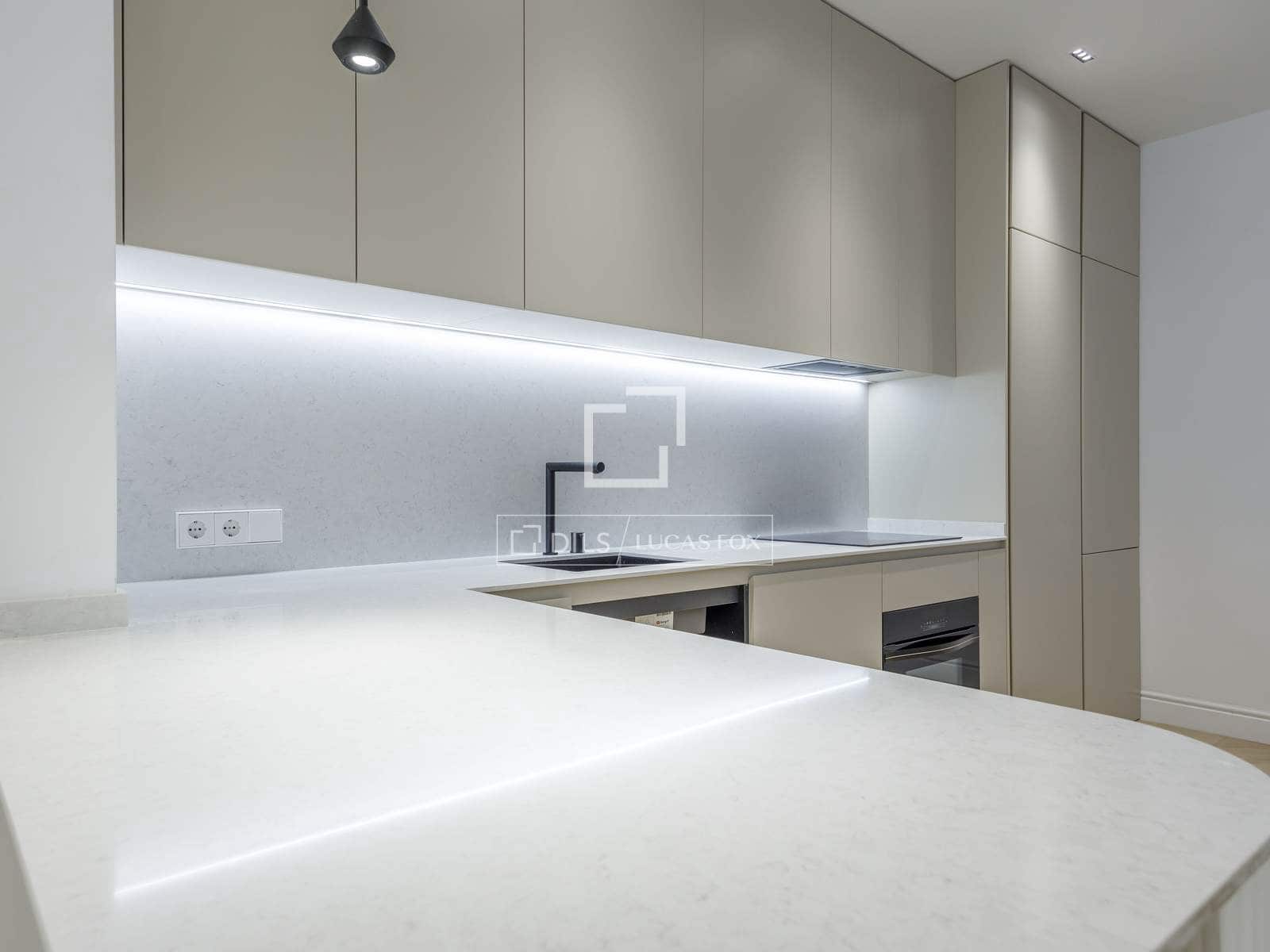 3 quarto Apartamento para venda em Valencia cidade - 1 500 000 € (Ref: 9939107)