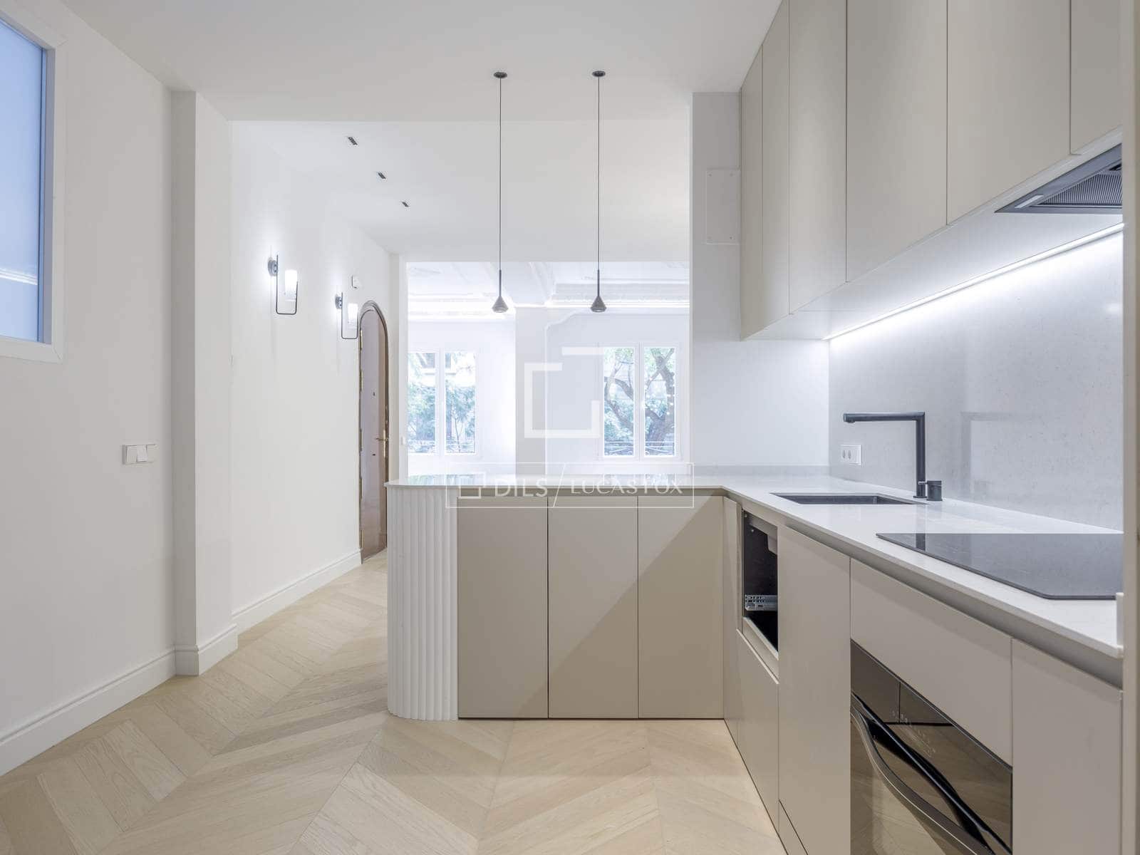 3 quarto Apartamento para venda em Valencia cidade - 1 500 000 € (Ref: 9939107)