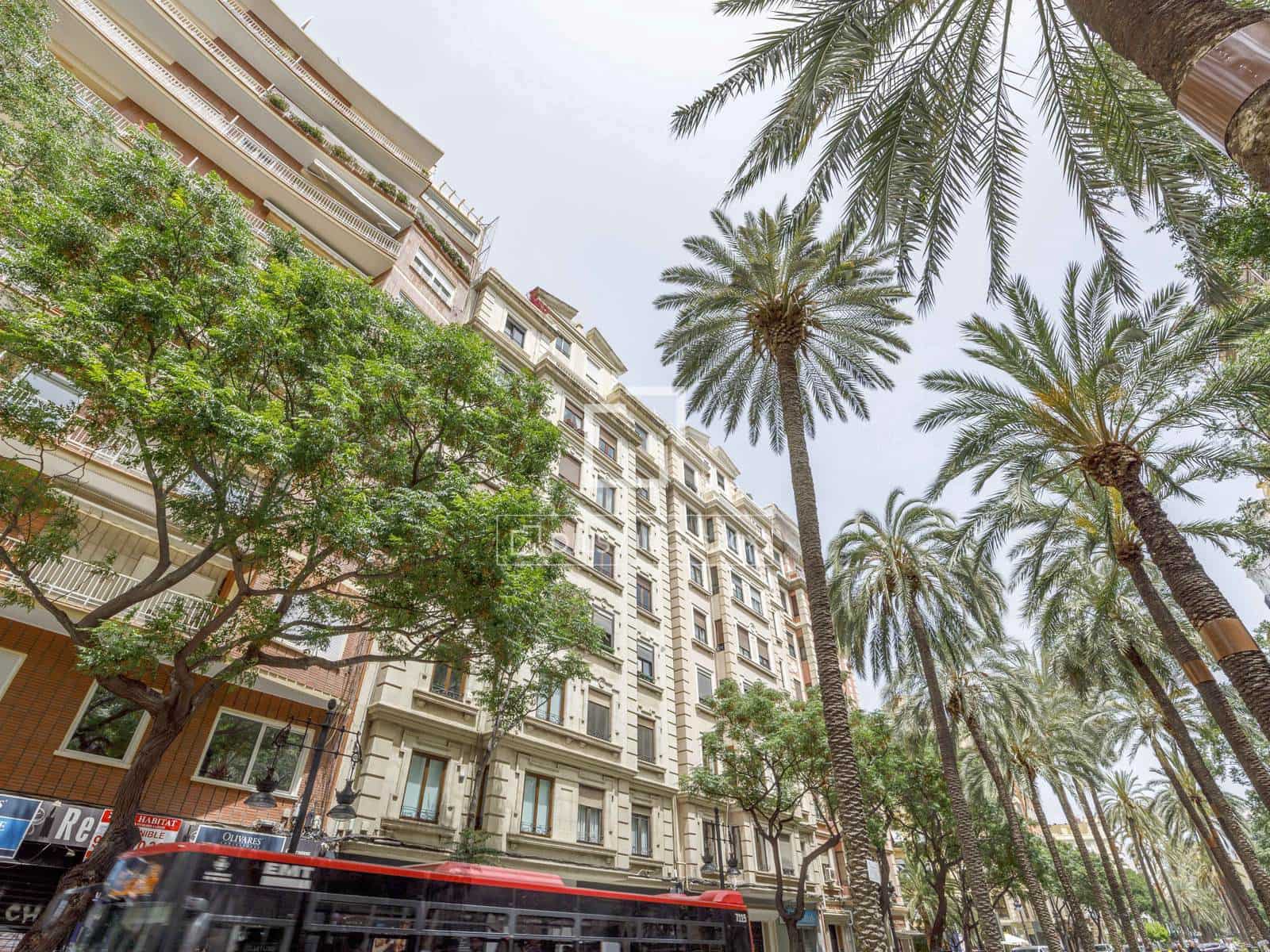 3 quarto Apartamento para venda em Valencia cidade - 1 500 000 € (Ref: 9939107)
