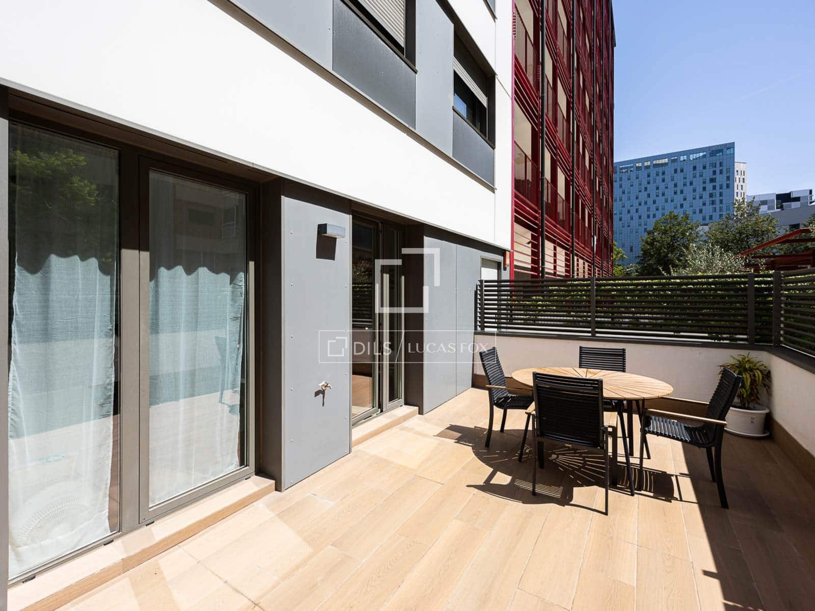 3 soverom Leilighet til salgs i Barcelona by med svømmebasseng garasje - € 760 000 (Ref: 9939108)