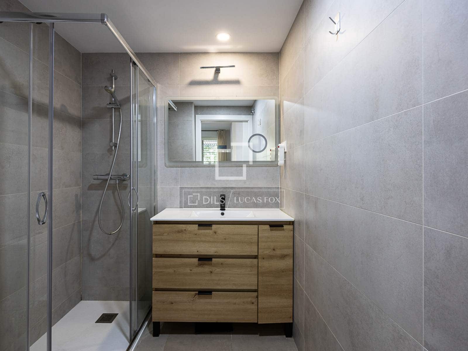 3 soverom Leilighet til salgs i Barcelona by med svømmebasseng garasje - € 760 000 (Ref: 9939108)