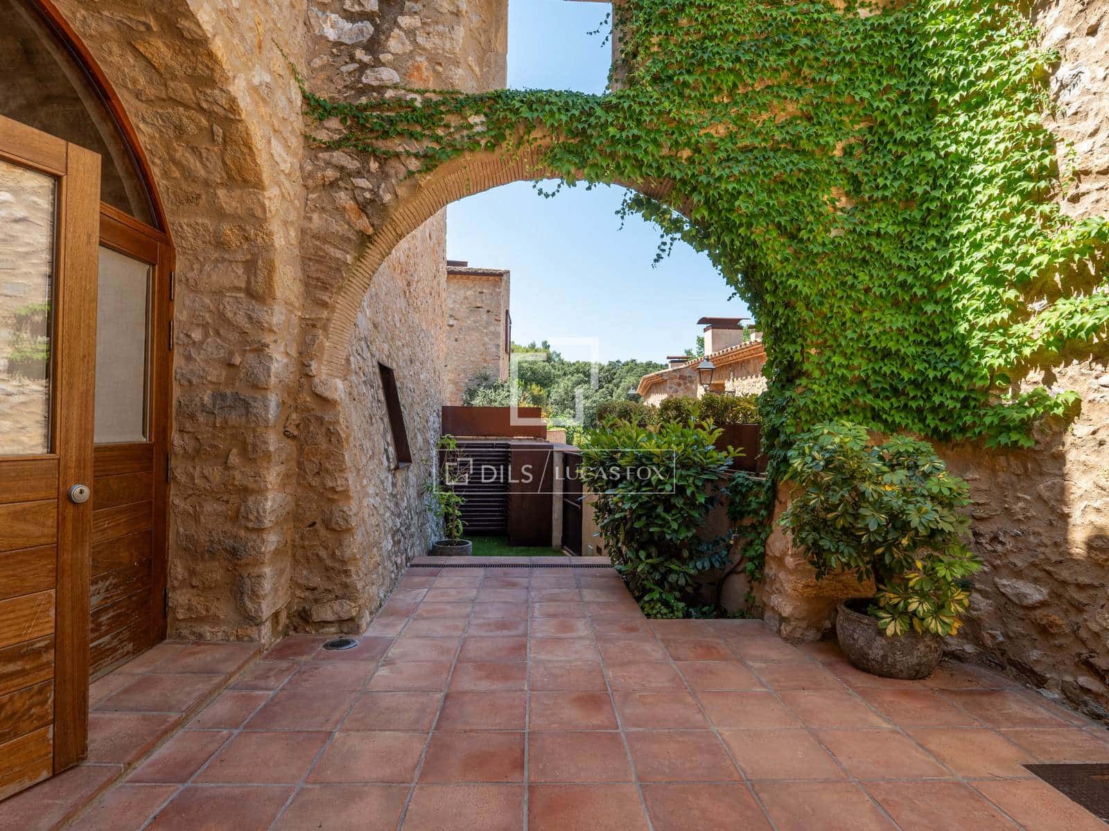 3 soverom Villa til salgs i Begur med svømmebasseng garasje - € 1 100 000 (Ref: 9940814)