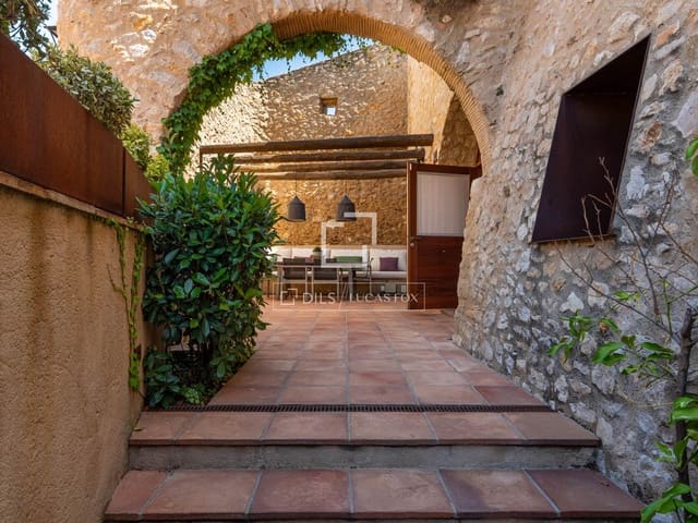3 soverom Villa til salgs i Begur med svømmebasseng garasje - € 1 100 000 (Ref: 9940814)