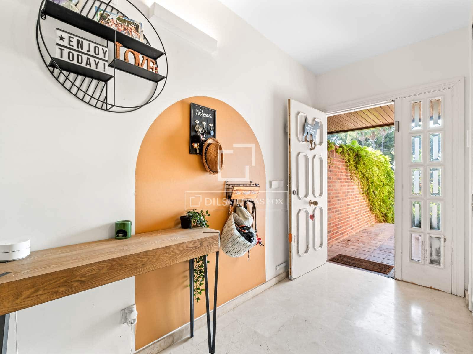4 slaapkamer Villa te koop in Alicante stad met zwembad garage - € 750.000 (Ref: 9941178)