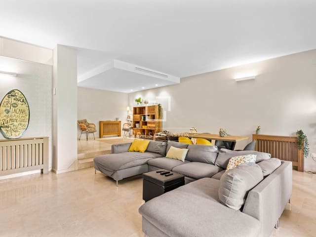 4 slaapkamer Villa te koop in Alicante stad met zwembad garage - € 750.000 (Ref: 9941178)