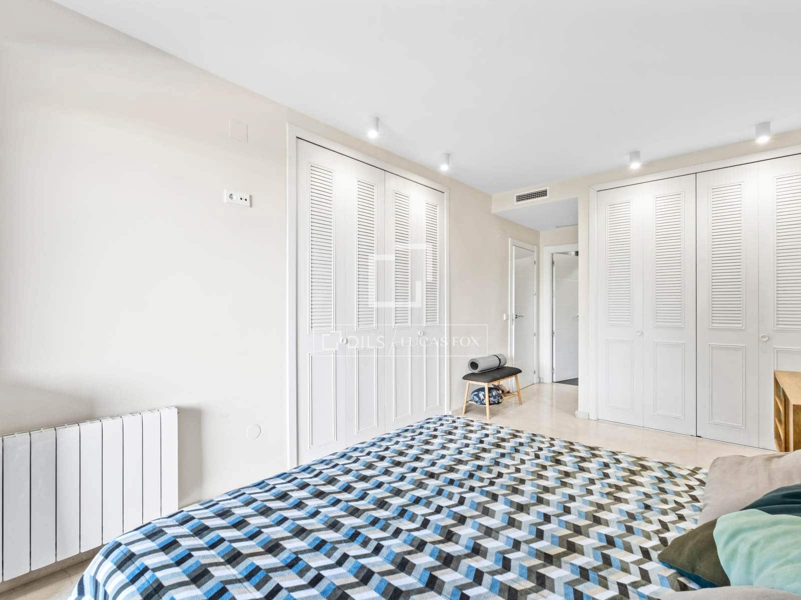 4 slaapkamer Villa te koop in Alicante stad met zwembad garage - € 750.000 (Ref: 9941178)