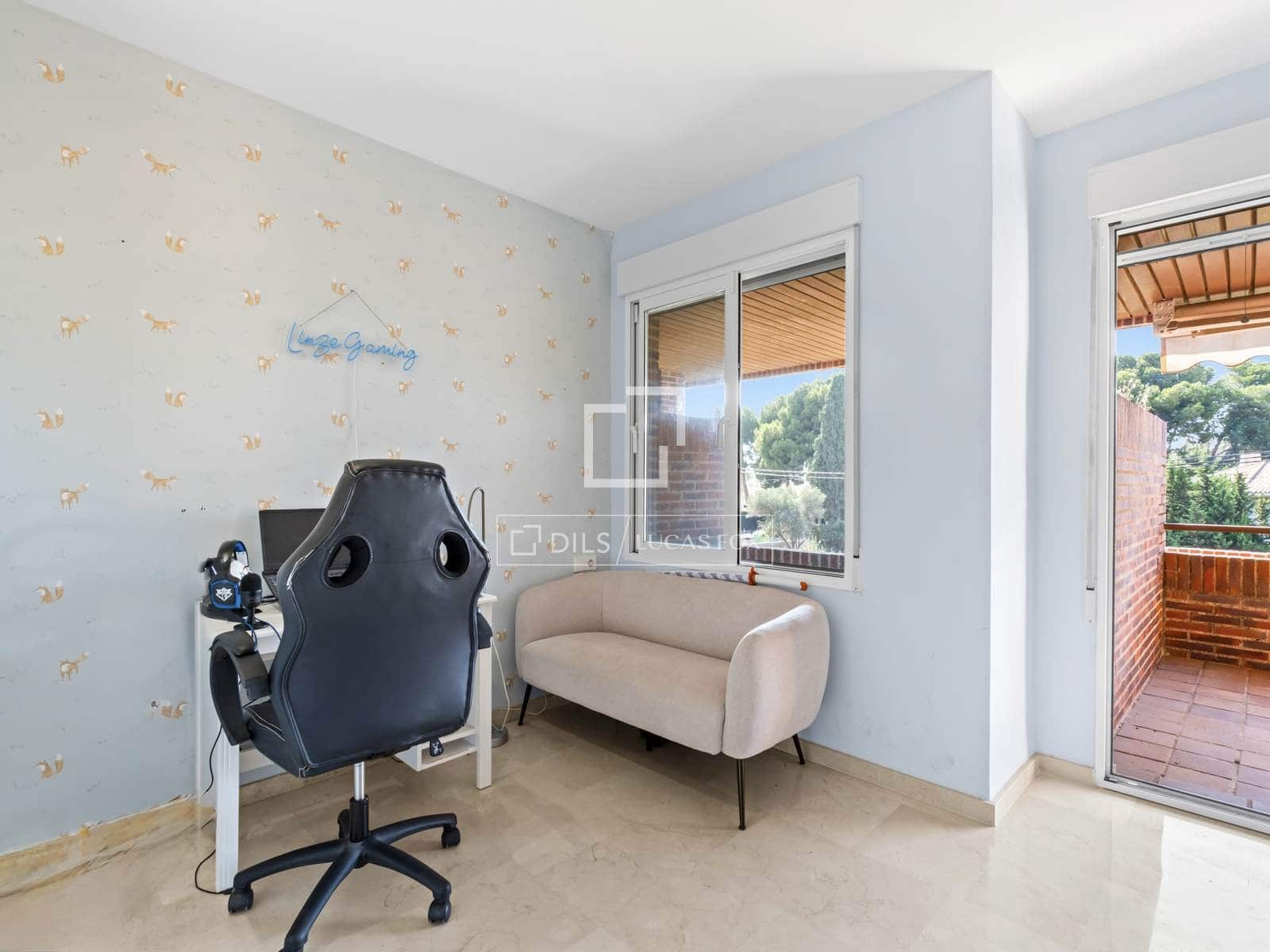 4 slaapkamer Villa te koop in Alicante stad met zwembad garage - € 750.000 (Ref: 9941178)