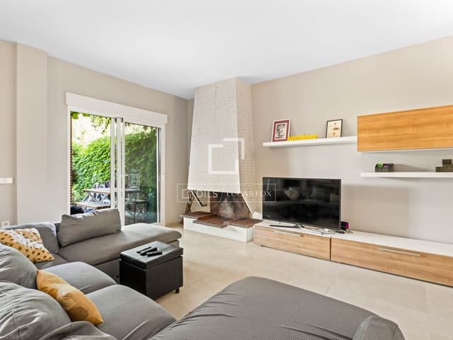 4 slaapkamer Villa te koop in Alicante stad met zwembad garage - € 750.000 (Ref: 9941178)