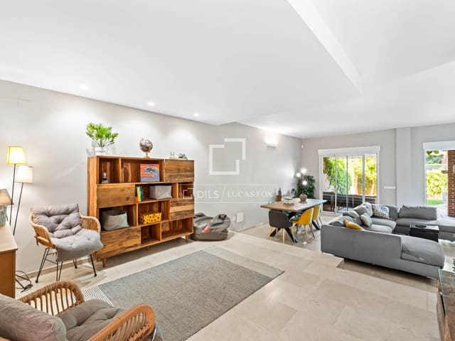 4 slaapkamer Villa te koop in Alicante stad met zwembad garage - € 750.000 (Ref: 9941178)