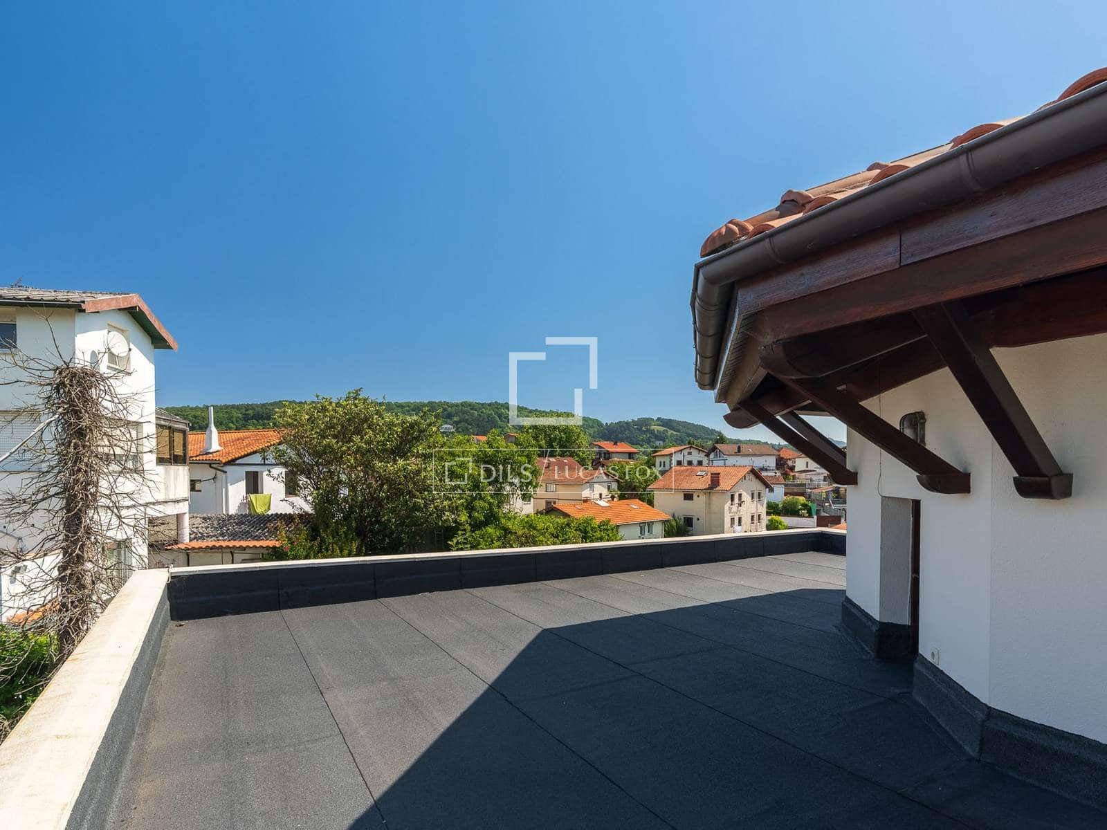 Chalet de 3 habitaciones en Donostia-San Sebastián en venta con garaje - 1.050.000 € (Ref: 9941180)