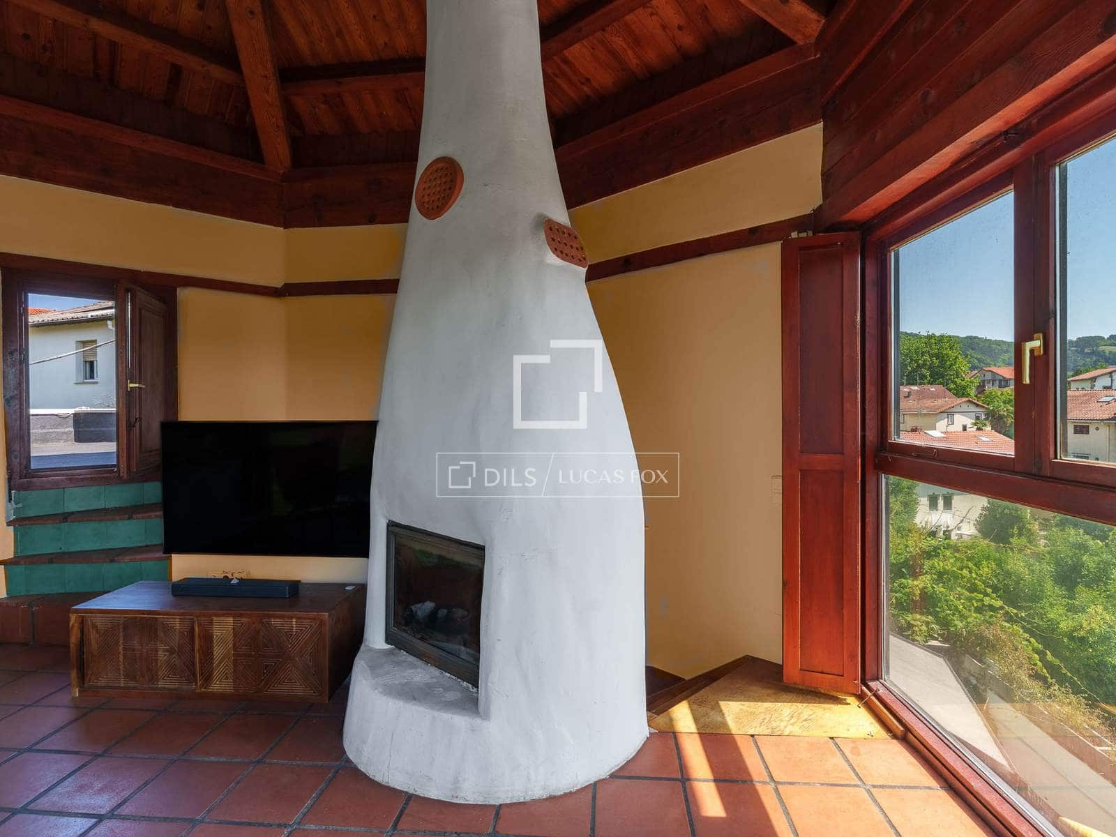 Chalet de 3 habitaciones en Donostia-San Sebastián en venta con garaje - 1.050.000 € (Ref: 9941180)