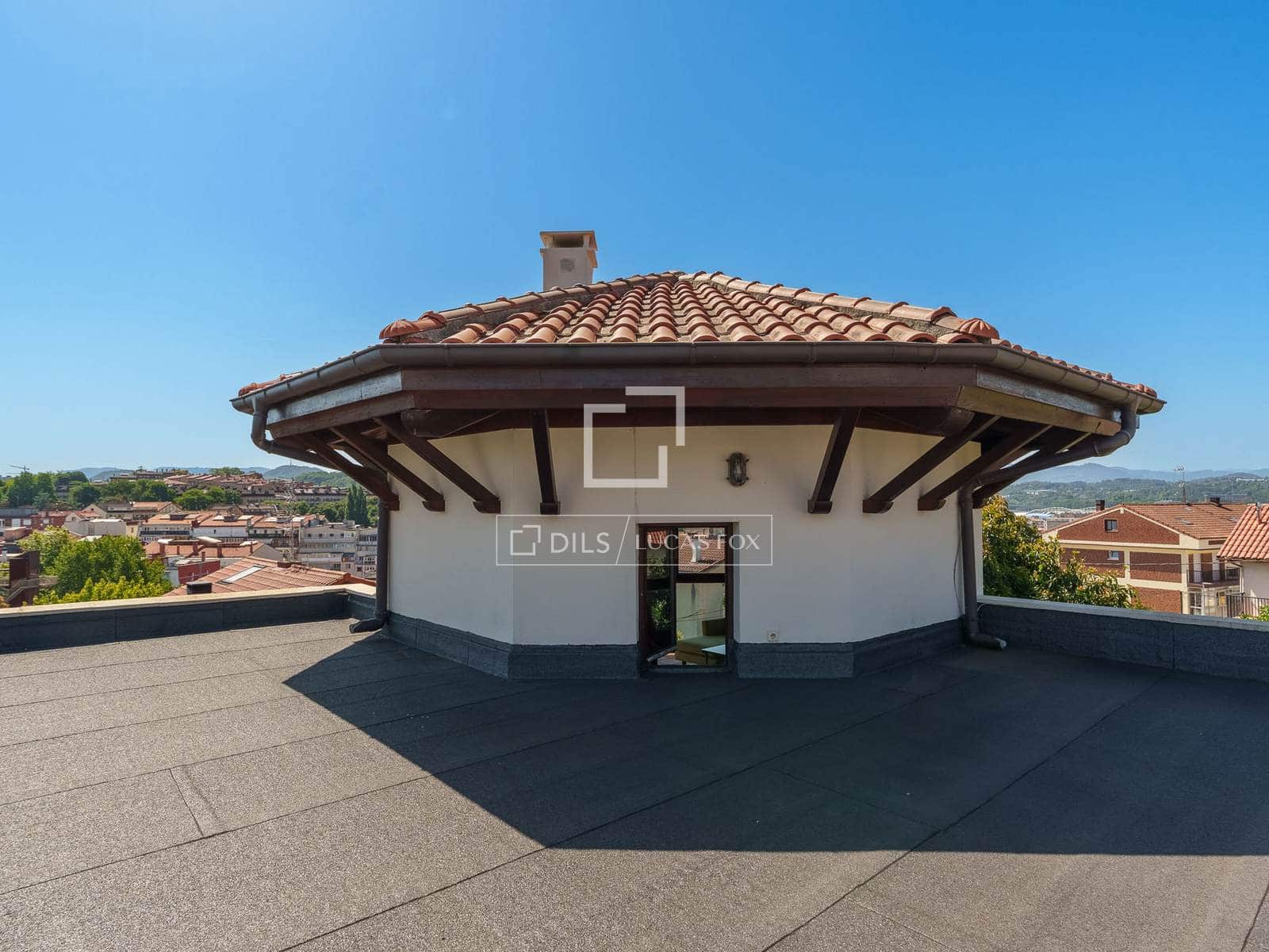 Chalet de 3 habitaciones en Donostia-San Sebastián en venta con garaje - 1.050.000 € (Ref: 9941180)