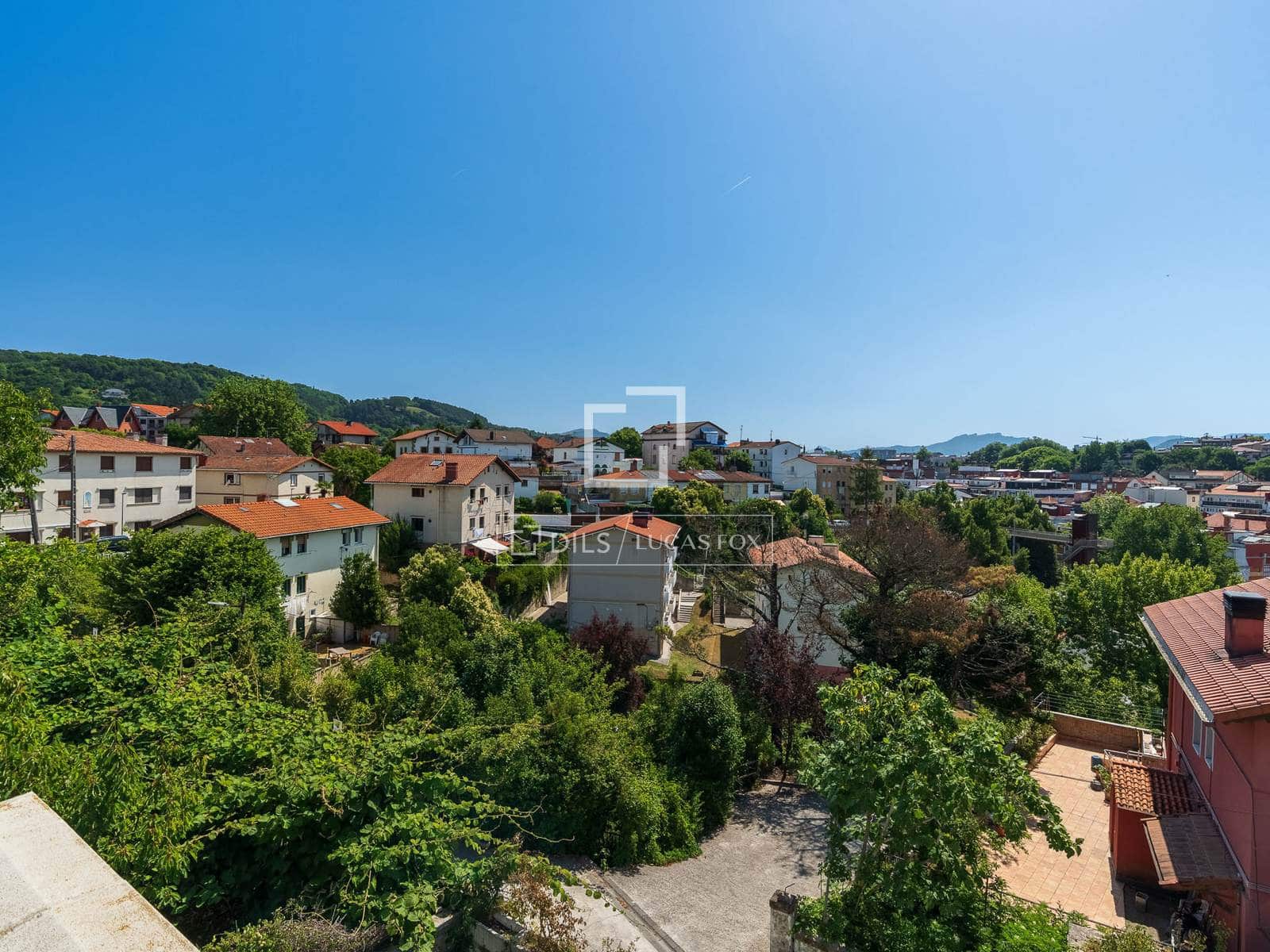 Chalet de 3 habitaciones en Donostia-San Sebastián en venta con garaje - 1.050.000 € (Ref: 9941180)