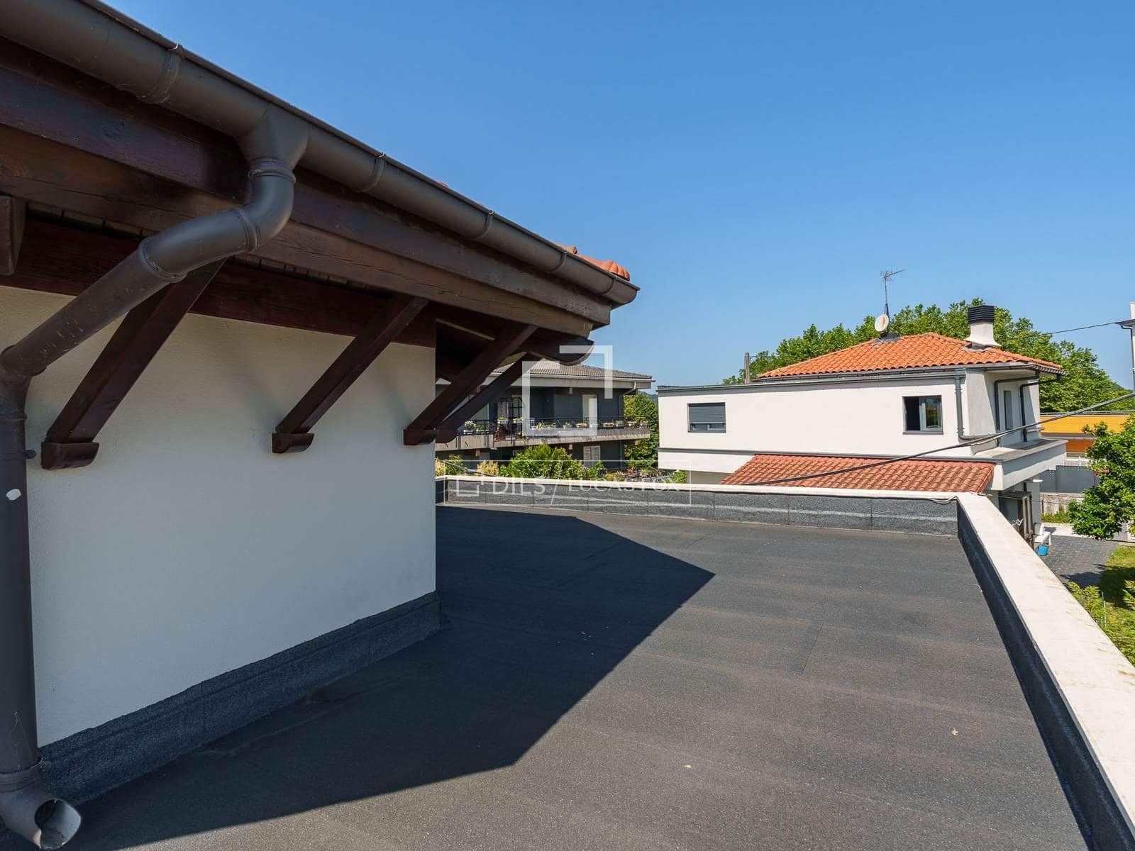 Chalet de 3 habitaciones en Donostia-San Sebastián en venta con garaje - 1.050.000 € (Ref: 9941180)
