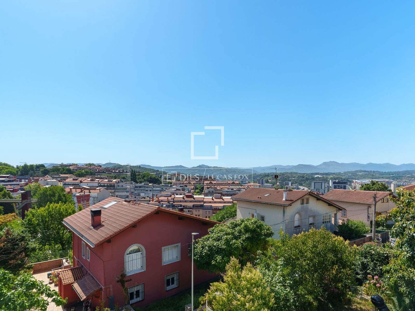 Chalet de 3 habitaciones en Donostia-San Sebastián en venta con garaje - 1.050.000 € (Ref: 9941180)