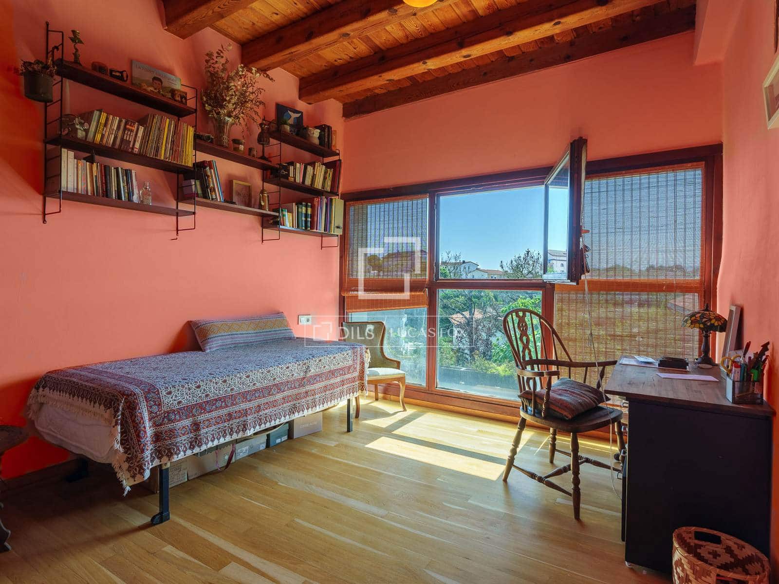Chalet de 3 habitaciones en Donostia-San Sebastián en venta con garaje - 1.050.000 € (Ref: 9941180)