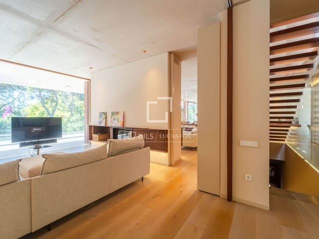Villa/Maison de 3 chambres à louer à Rocafort avec garage - 10 000 € (Ref: 9941181)