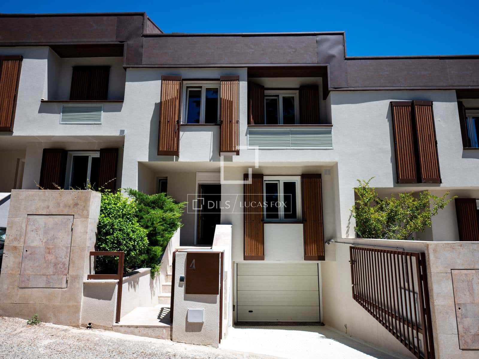 5 bedroom Villa for rent in La Moraleja with pool garage - € 8,000 (Ref: 9944330)
