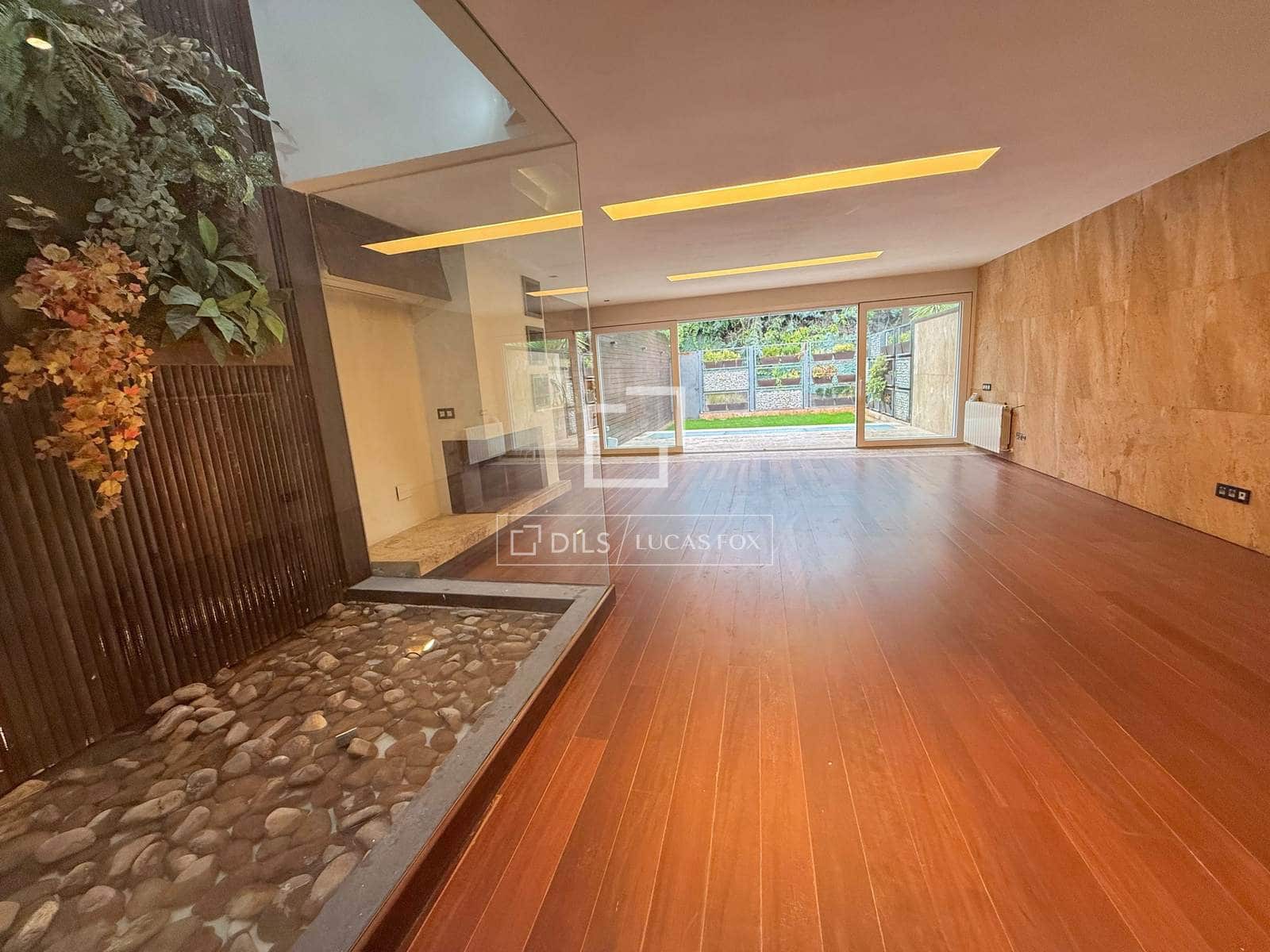 5 bedroom Villa for rent in Alcobendas with pool garage - € 7,000 (Ref: 9944330)