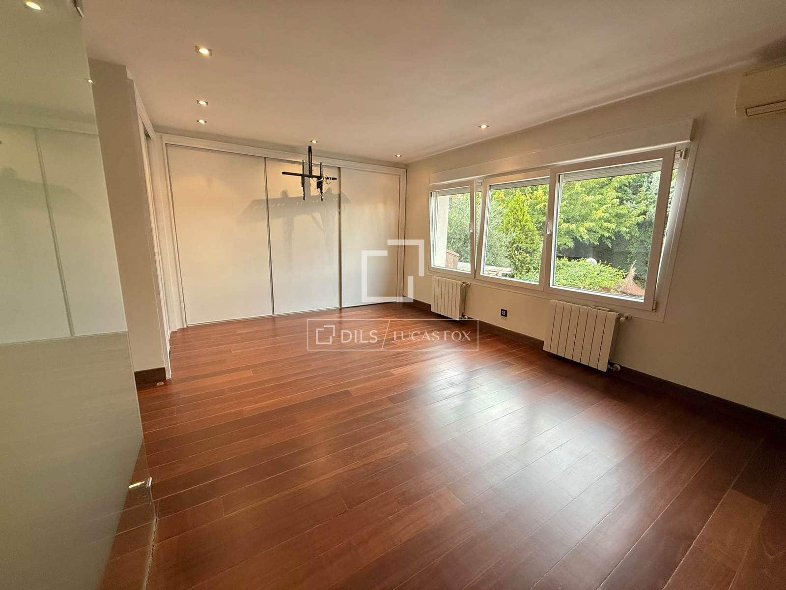 5 bedroom Villa for rent in Alcobendas with pool garage - € 7,000 (Ref: 9944330)
