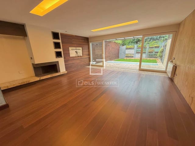 5 bedroom Villa for rent in Alcobendas with pool garage - € 7,000 (Ref: 9944330)