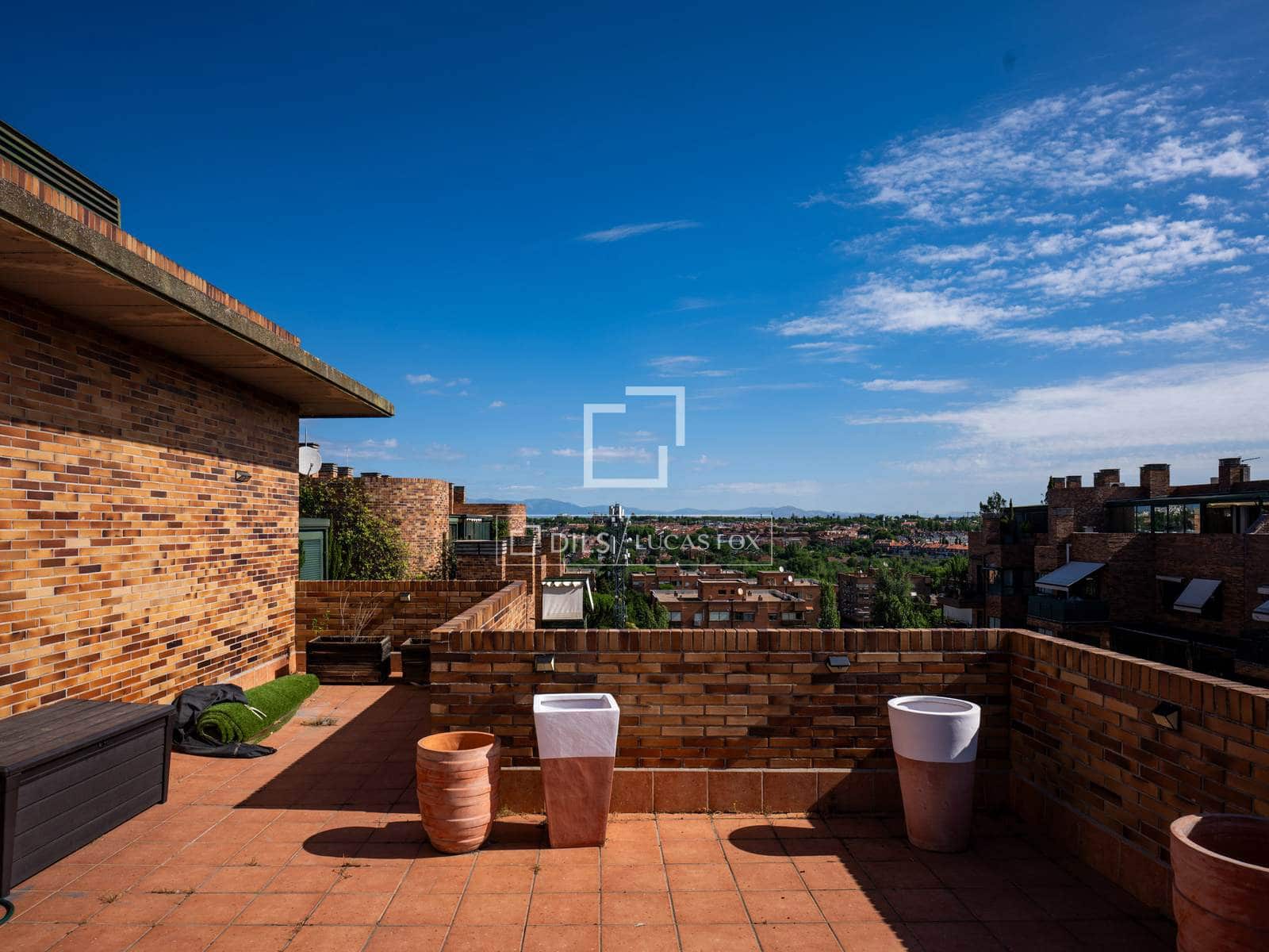 3 Zimmer Penthouse zu vermieten in Madrid Stadt mit Pool Garage - 3.600 € (Ref: 9944331)
